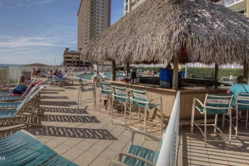 Beautiful Beachfront Paradise! Emerald Beach Resort Panama City Beach Exteriör bild